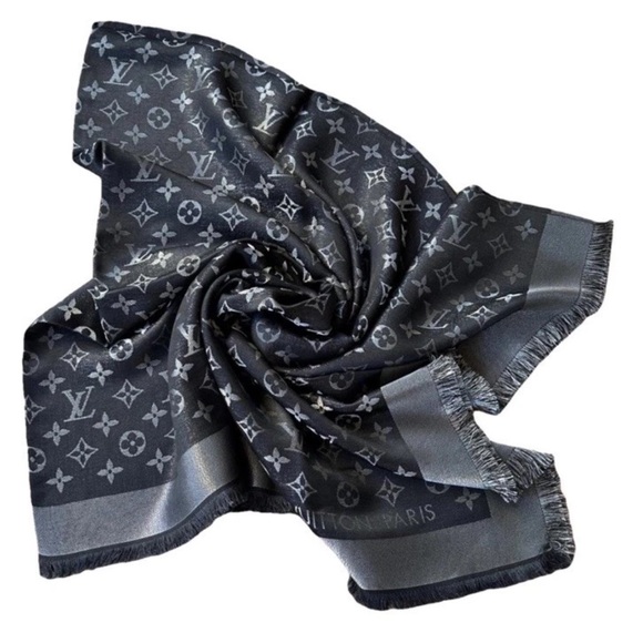 LOUIS VUITTON - Monogram Shimmer Shawl/Scarf from Italy!
Brand New! - Picture 1 of 9